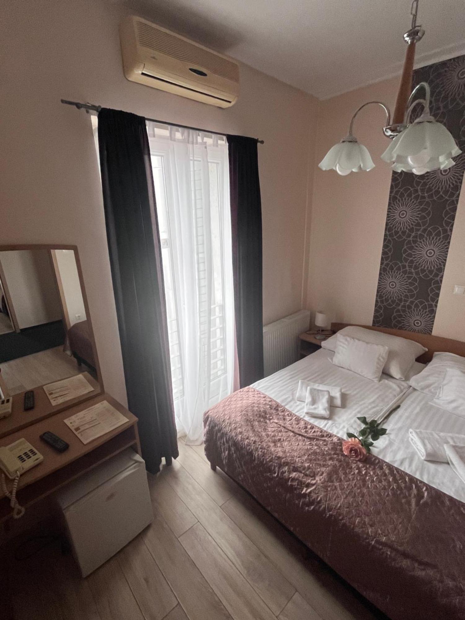 Hotel Rose City Budapeste Exterior foto